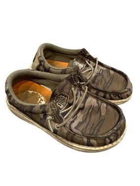 Hey Dude | Wally Camo Slip-On Sneakers in Mossy Oak